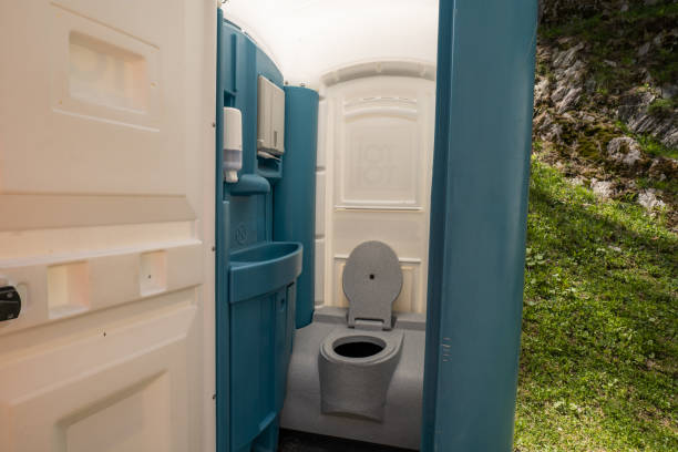 Portable Toilet Options We Offer in Nice, CA